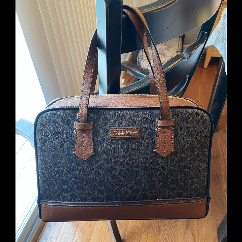 💥BRAND NEW Calvin Klein Signature brown bag💥